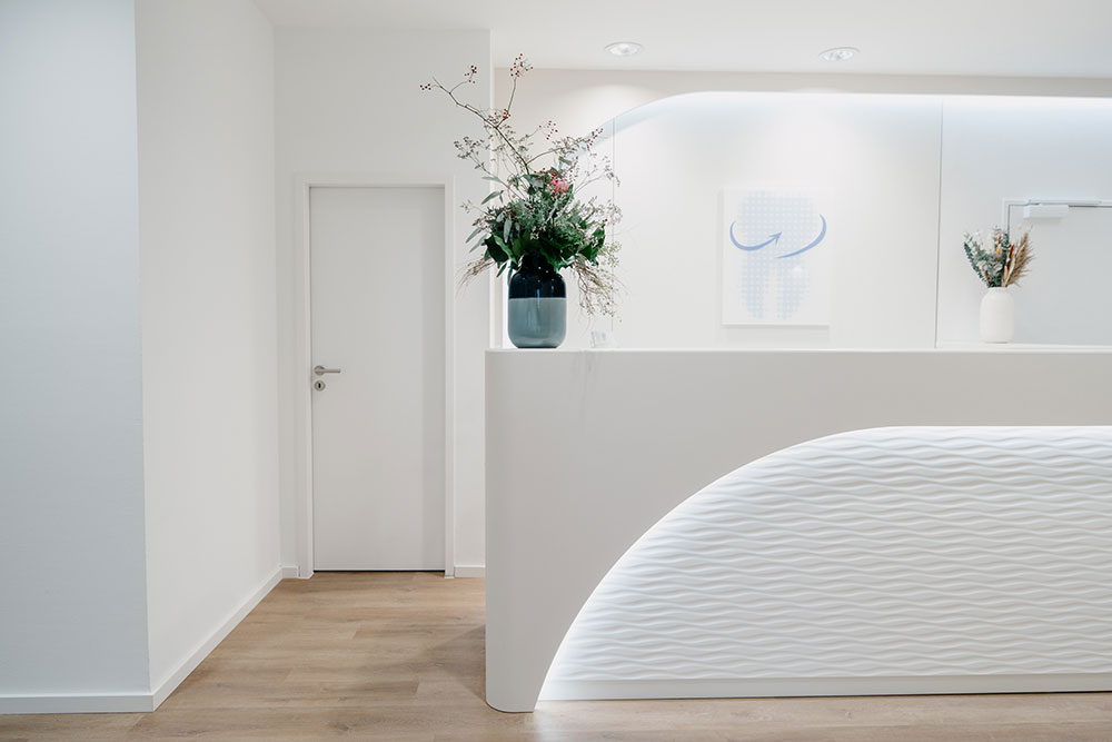 zahnarzt-holzkirchen- empfang